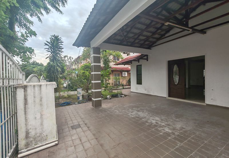 2sty Endlot Terrace @ Kota Kemuning (kit extended near school) 
