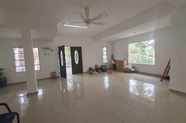 2sty Endlot Terrace @ Kota Kemuning (kit extended near school) 