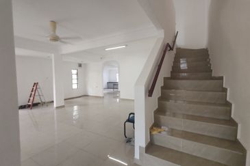 2sty Endlot Terrace @ Kota Kemuning (kit extended near school) 