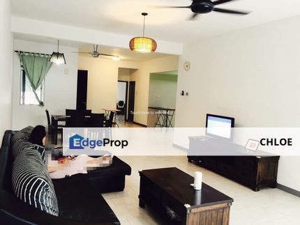 Beautiful renovated ground floor townhouse near golf , Selangor, Kota Kemuning