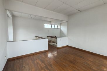 Canal Gardens, Kota Kemuning