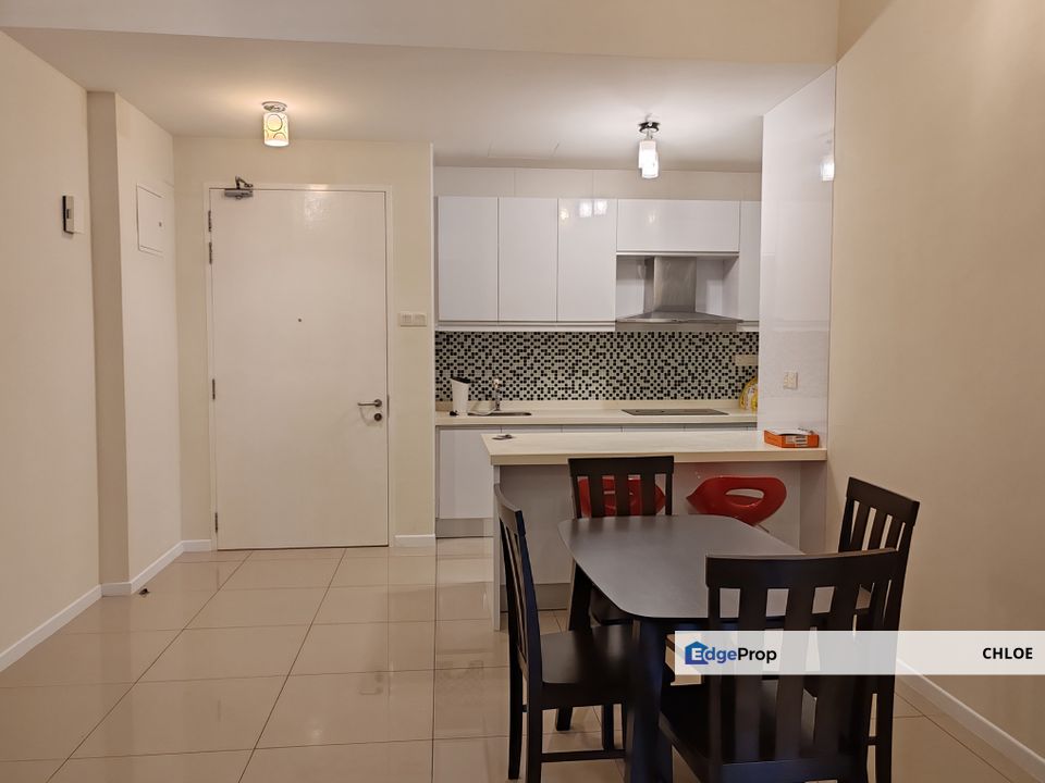 KUSuite 1room 667sf Fully Furnished Avail now , Selangor, Kota Kemuning