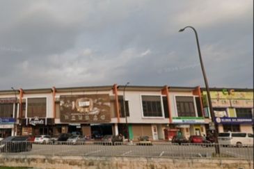 Alam Impian shop for rent 