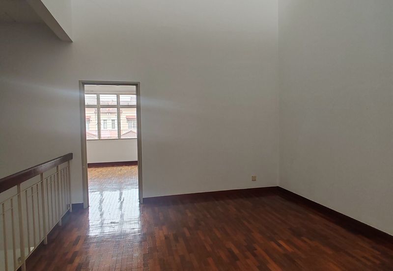 Canal Gardens, Kota Kemuning