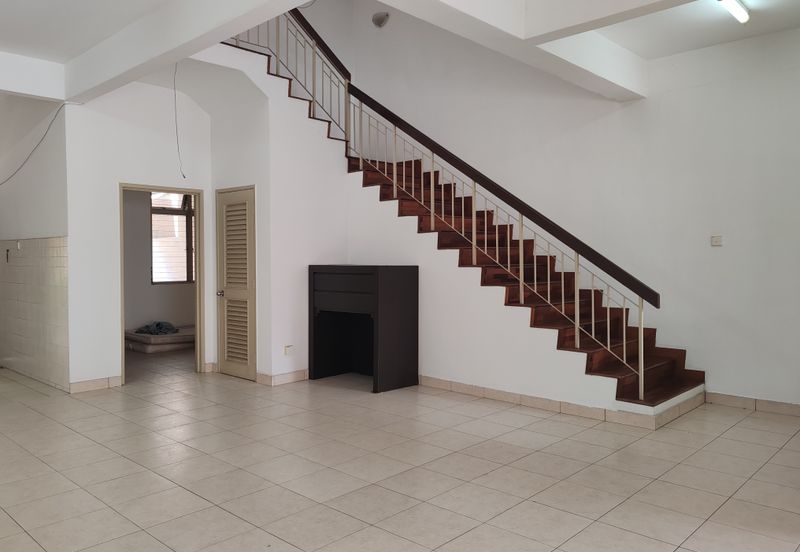 Canal Gardens, Kota Kemuning