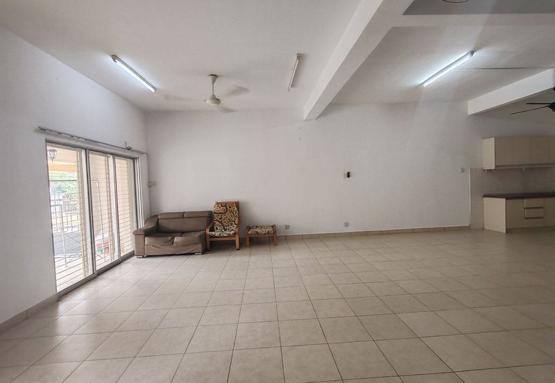 Canal Gardens, Kota Kemuning