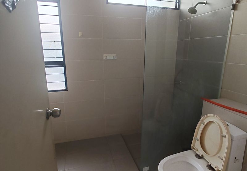 Glomac Lakeside Residences