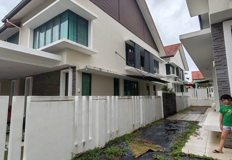 Lukisan @ Alam Impian