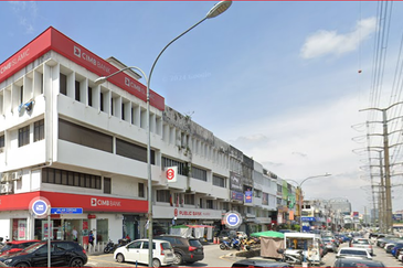 Cheras, Taman Connaught Corner Shop For Rent