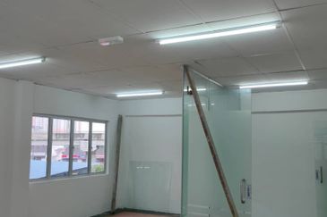 Cheras, 1.5 Story Factory For Rent