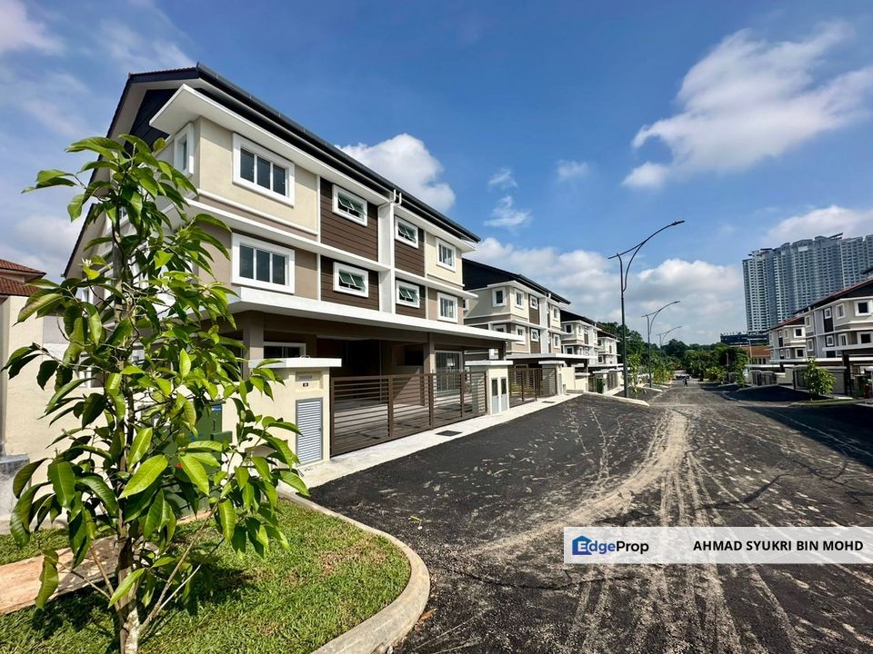New 3 Storey Semi D House, Sungai Ramal Dalam, Kajang | Direct SILK Highway, Selangor, Kajang