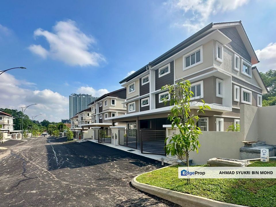 New 3 Storey Semi D House, Sungai Ramal Dalam, Kajang | Direct SILK Highway, Selangor, Kajang