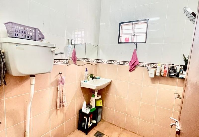 Sri Damansara  Kuala Lumpur 2 Storey FREEHOLD  END LOT