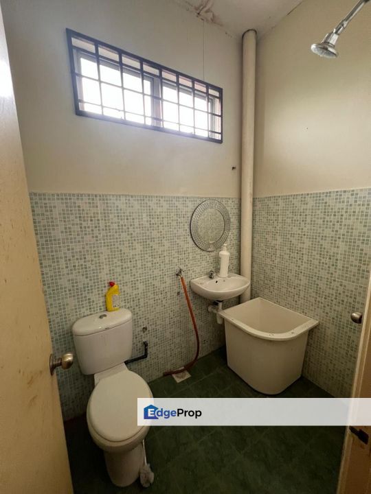 Taman Cenderawasih  Olak Lempit Banting, 2 storey FREEHOLD END LOT, Selangor, Banting