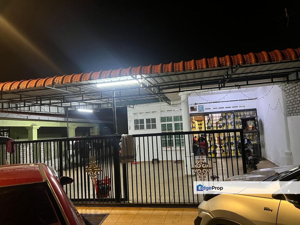  Taman Banting Baru, Banting Selangor House For Sale Single Storey FREEHOLD END LOT, Selangor, Banting
