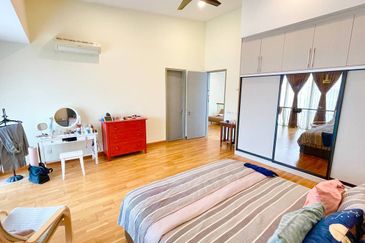 Schumann Symphony Hills Cyberjaya 3 Storey Superlink FREEHOLD