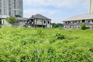 Tanah Lot Bungalow  Jalan Jurutera, Kampung Lombong.Kuala Langat