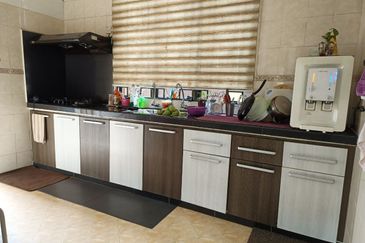 2 Storey Semi D, Jalan Kristal Seksyen 7, Shah Alam