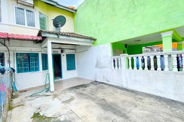 Taman Industri Bolton Batu Caves Double Storey Terrace FULL LOAN 