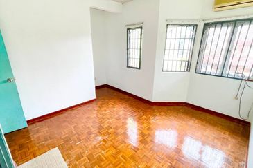 Taman Industri Bolton Batu Caves Double Storey Terrace FULL LOAN 