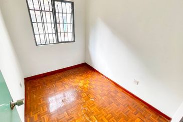 Taman Industri Bolton Batu Caves Double Storey Terrace FULL LOAN 