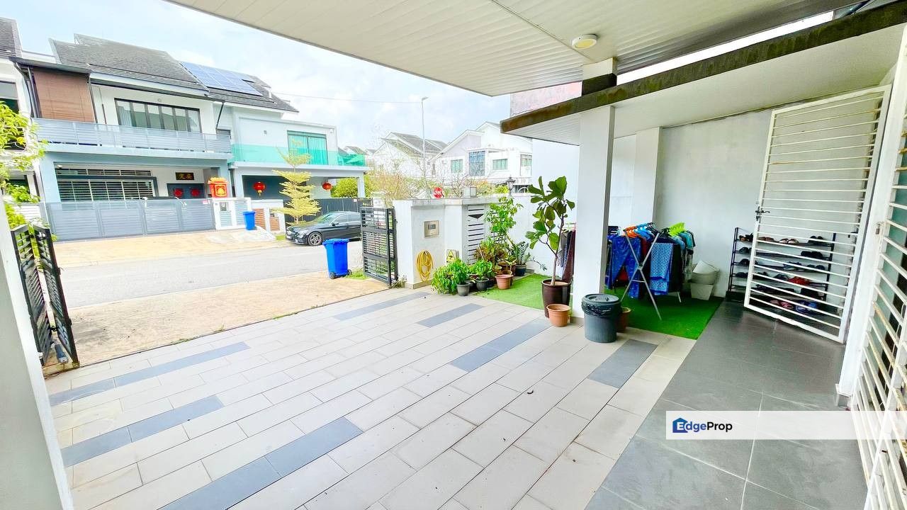 Aster Grove Jalan Elektron U16, Denai Alam Double Storey Terrace House FREEHOLD , Selangor, Shah Alam
