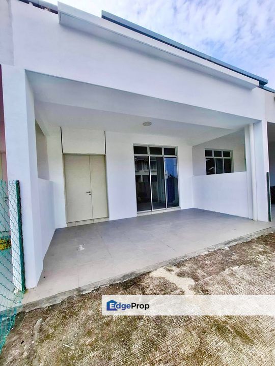 Bandar Mahkota Banting Selangor Double Storey Terrace  FREEHOLD TERMURAH, Selangor, Banting