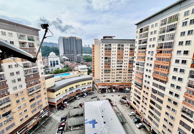 Residensi Bistaria, Ukay Bistari