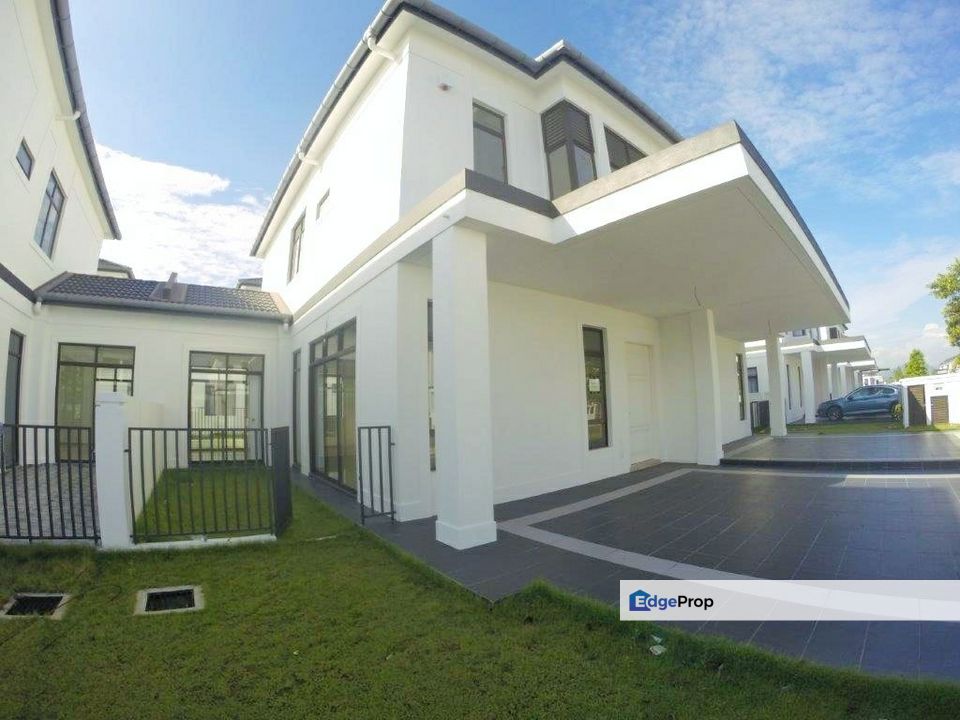 2sty Garden Homes Avenham Garden for Sale RM695,000 By AHMAD AIDIL BIN