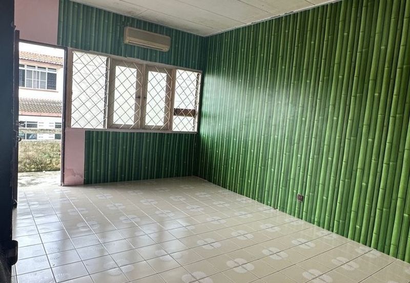 Taman Pelangi, Plentong