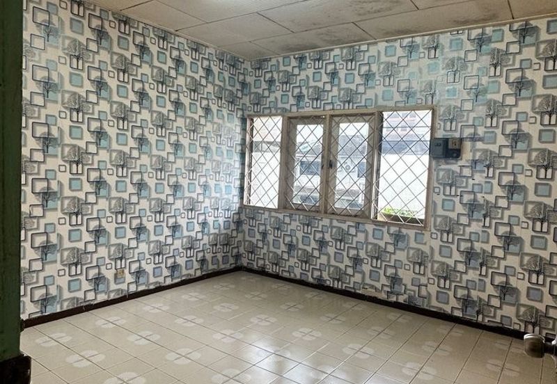 Taman Pelangi, Plentong