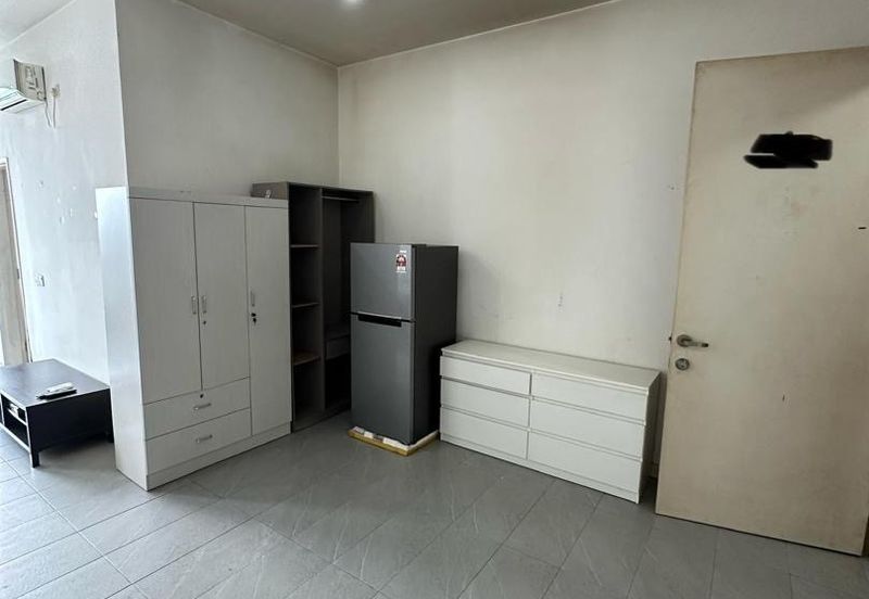 Dedaun Hijau (Greenfield Regency)