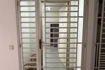 Dedaun Hijau (Greenfield Regency)