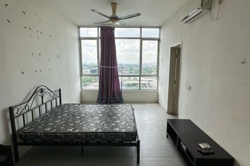 Dedaun Hijau (Greenfield Regency)