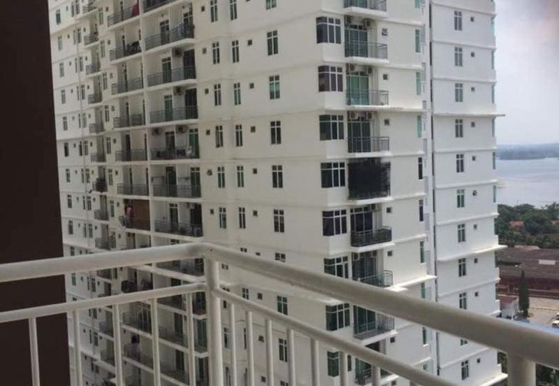 Golden Sands Seaview Residence