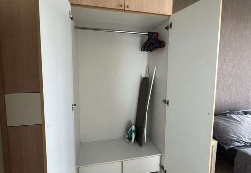 Golden Sands Seaview Residence