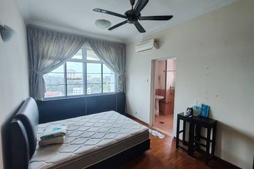 Pangsapuri Orchid View Luxury Apartment