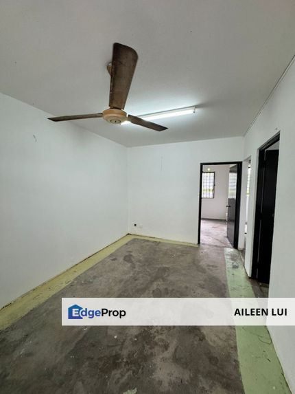 Taman Cempaka Flar Near Paradigm Mall Original Flat, Johor, Johor Bahru