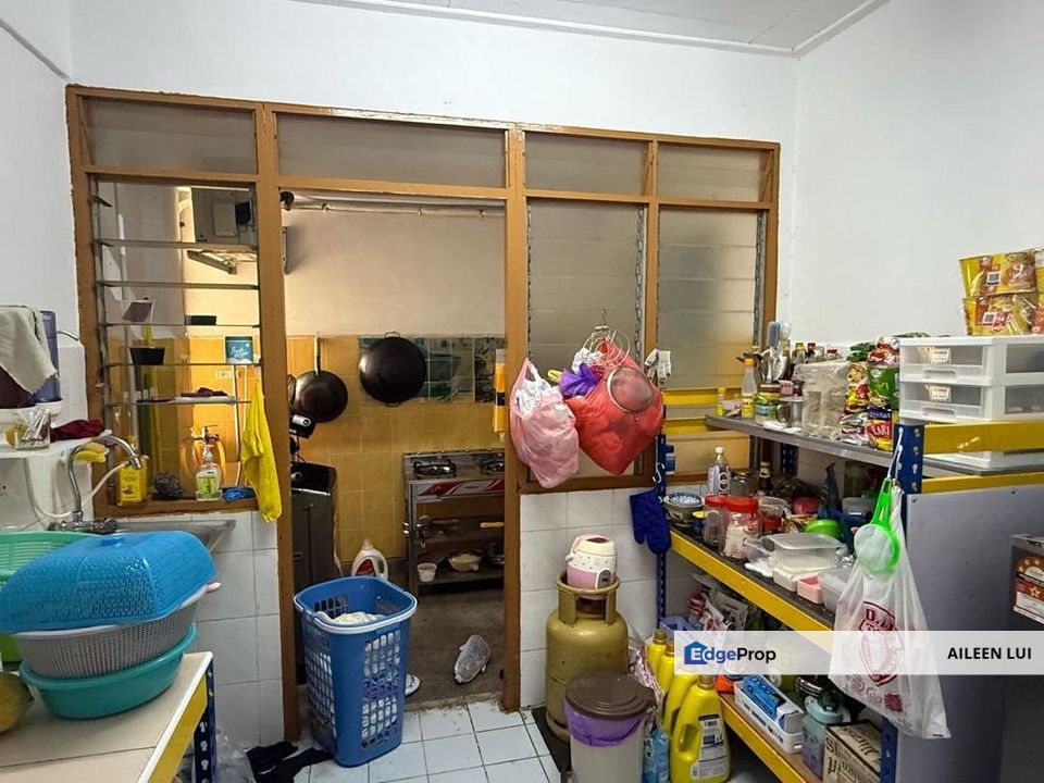 For Sale Full Loan Sri Intan Apartment Fully Renovation, Johor, Pasir Gudang