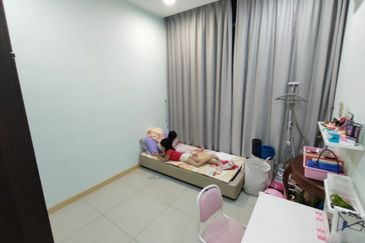 Dedaun Hijau (Greenfield Regency)