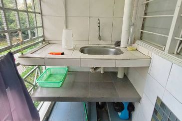 Lily & Jasmine Apartment