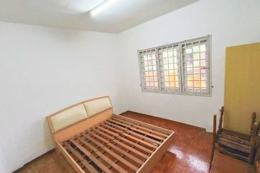 Lily & Jasmine Apartment