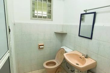 Lily & Jasmine Apartment