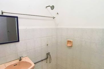 Lily & Jasmine Apartment