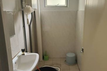 Apartment Seri Intan, Bandar Seri Alam