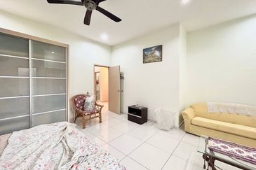 Setia Tropika Double Storey Furnish For Rent