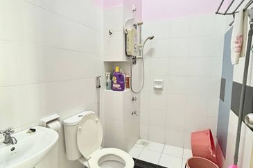 Setia Tropika Double Storey Furnish For Rent