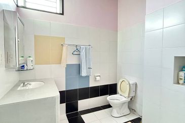 Setia Tropika Double Storey Furnish For Rent