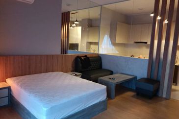 Baypoint @ Country Garden Danga Bay