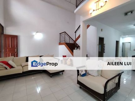 FOR SALES Taman Pelangi Indah 1.5 Storey Renovated Unit Good Condition , Johor, Ulu Tiram